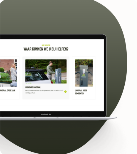 Laptop displaying electric vehicle charging station options: business, public, and municipal.
Dutch text: WHAT CAN WE HELP YOU WITH? 